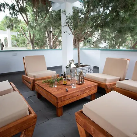 Dyrrahu Willa Golem (Tirana)