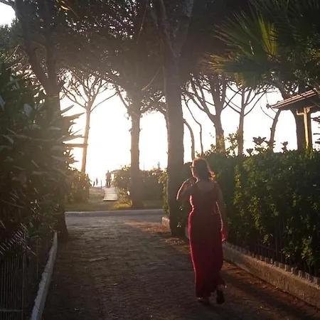 Dyrrahu * Golem (Tirana)