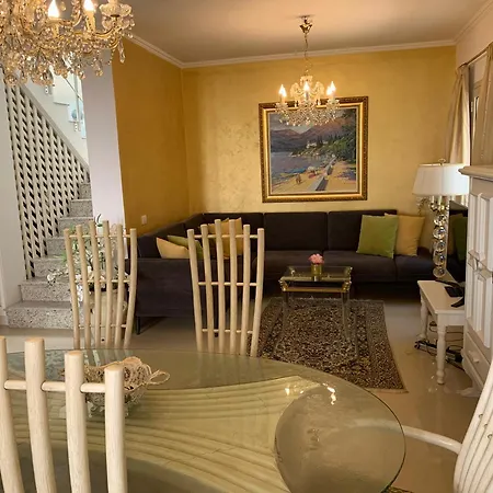 Dyrrahu With Pool & Sea Access *