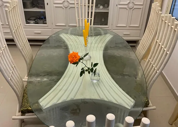 Villa Dyrrahu Golem (Tirana)